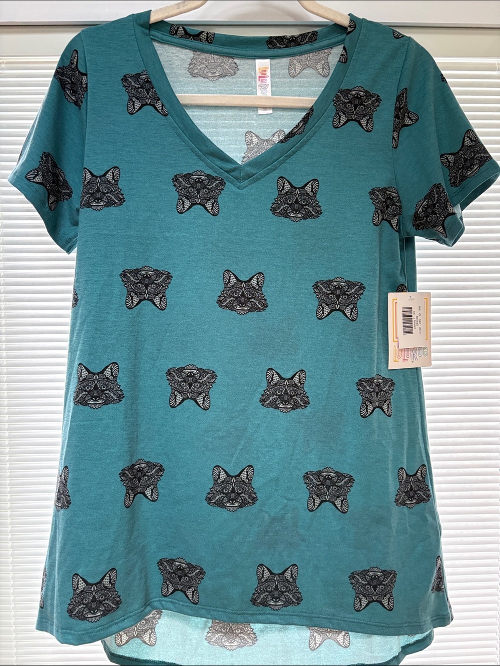 LuLaRoe Teal V-Neck Short Sleeve Tee with Black Fox Head Print